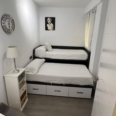 Nuevo!! Apartamento Lujo&Confort. Parking Seville Luaran gambar