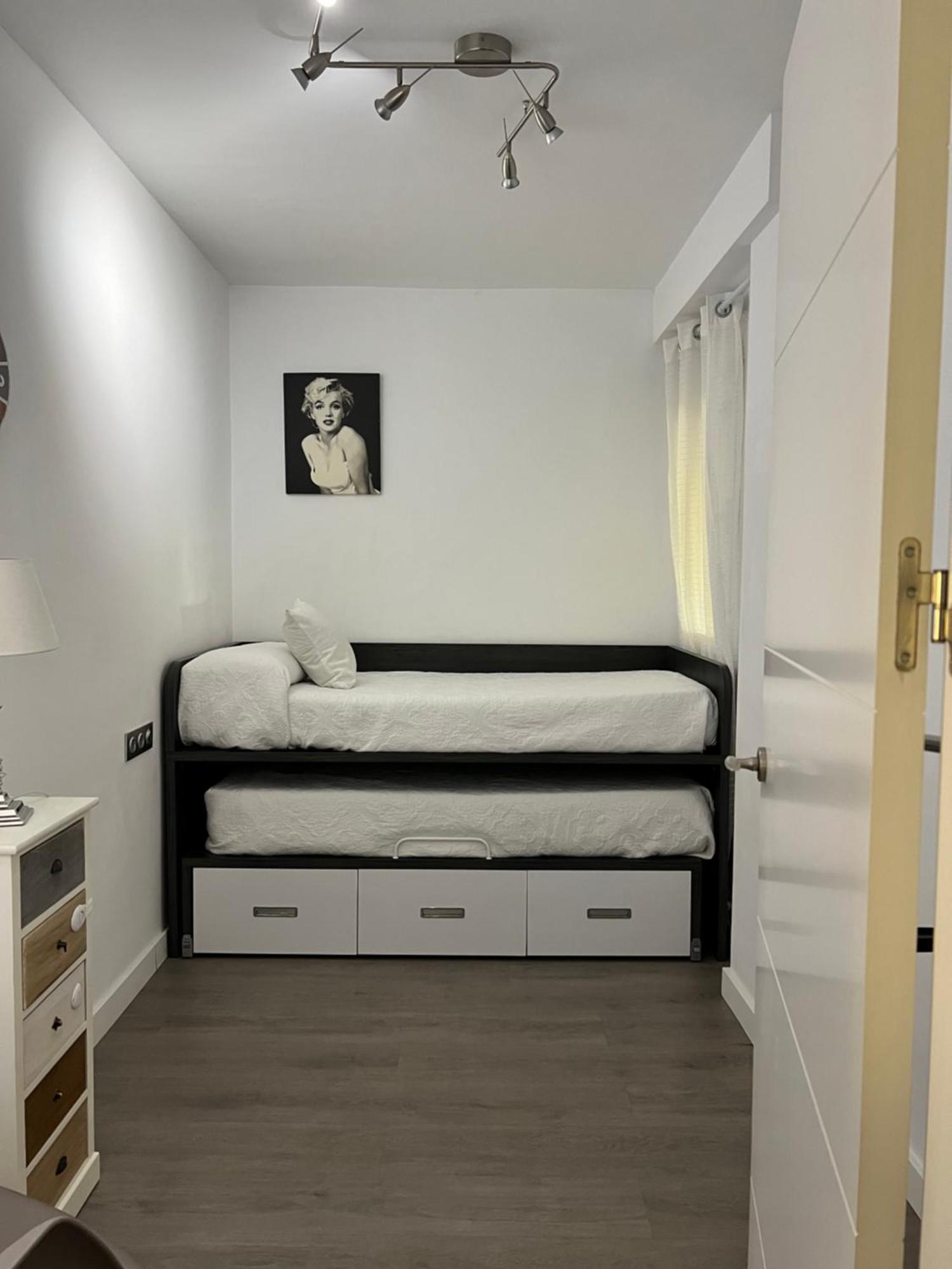 Nuevo!! Apartamento Lujo&Confort. Parking Seville Luaran gambar